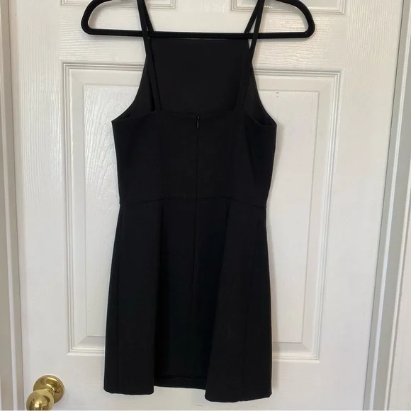 French Connection Black Mini Dress🗝 - Picture 6 of 9